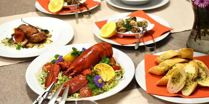 Luxusní 5chodové menu pro dva: hráškový krém, šneci, humr i panna cotta