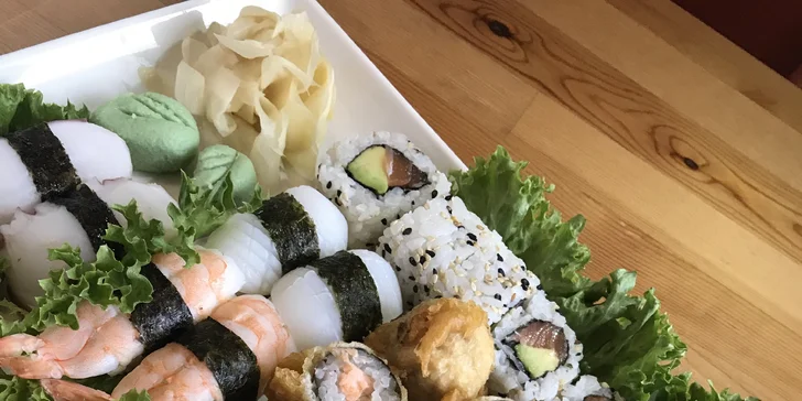 Milujeme sushi: set pro vegetariány, ale i s chobotnicí či smaženým lososem