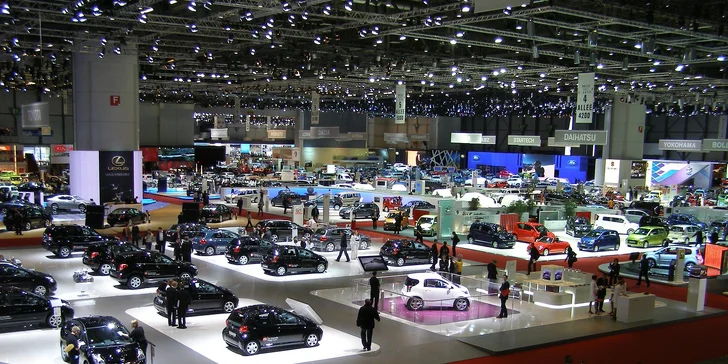 Autosalon v Ženevě: doprava, celodenní vstupenka i prohlídka města