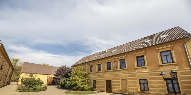 Dovolená s vůní koňské hřívy: Pobyt pro 2 na statku s projížďkou i polopenzí