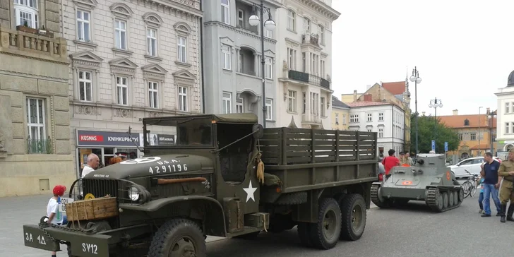 Zážitek jako v roce 1944: jízda v historickém náklaďáku GMC CCKW