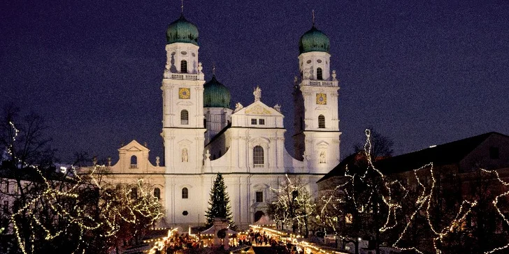 Za vánoční atmosférou do bavorského Pasova: návštěva trhů i plavba lodí