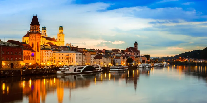 Za vánoční atmosférou do bavorského Pasova: návštěva trhů i plavba lodí