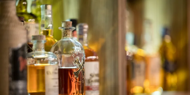 Jazzový večer s degustací drinků: koncert v klubu a koktejly, rumy či whiskey