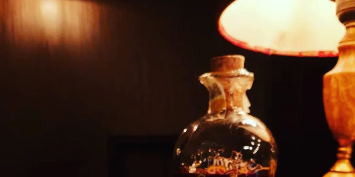 Jazzový večer s degustací drinků: koncert v klubu a koktejly, rumy či whiskey