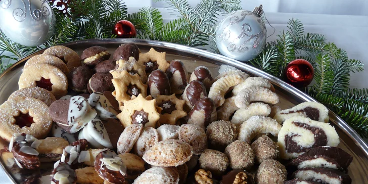 Tradiční vánoční cukroví ze Zvíkova napečené podle receptů našich babiček