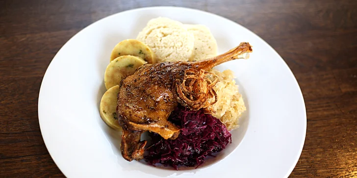 Dejte si hostinu a podpořte dobrou věc: svatomartinské menu pro 2 osoby
