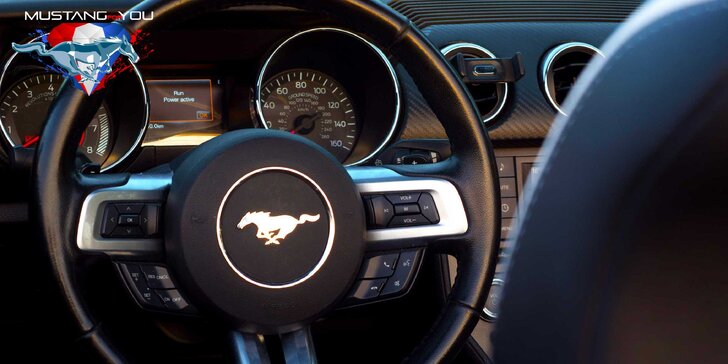 Ford Mustang Cabrio: řízení na 15–45 min. nebo celý den