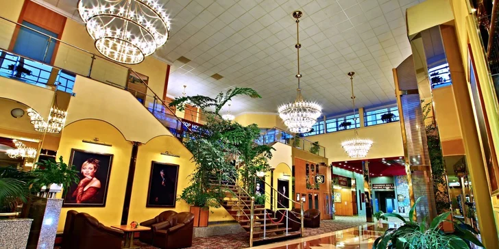 Jedinečný dojem ve vás zanechá již samotný vstup na recepci. Hotel je největším 4* kongresovým hotelem v Evropě. 