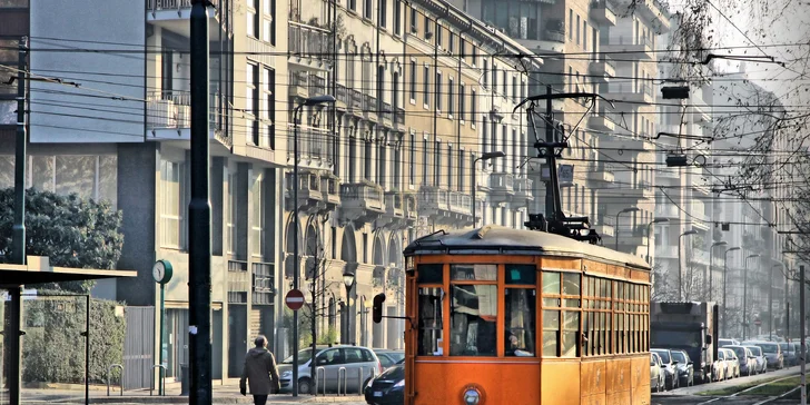 Pokud jste do Milána přijeli za nákupy, zamiřte do galerie Vittorio Emanuele II., La Rinascente nebo na nákupní třídu Corso Buenos Aires.