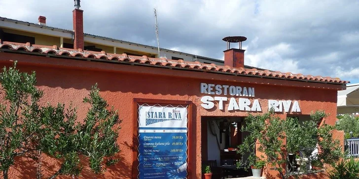 Během dne si dáte zmrzku nebo ochutnáte některé z místních specialit.