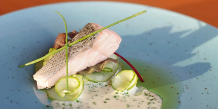 Degustační 11chodové menu pro dva: mořský vlk, slávky i burgundské hovězí