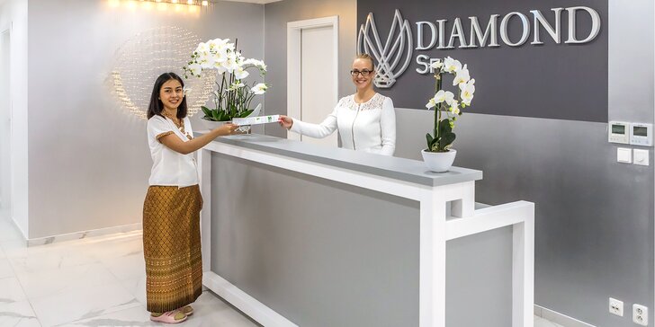 90 minut hýčkání: thajská masáž a lázeň na nohy v salonu Diamond