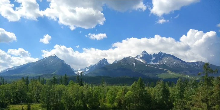 Z vybraných izieb je krásny výhľad na panorámu Vysokých Tatier
