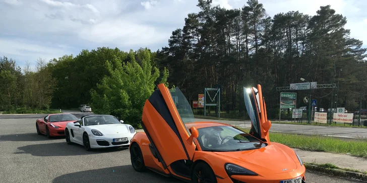 Šlápněte na plyn: Ferrari, Lamborghini i Porsche až na 30 min.
