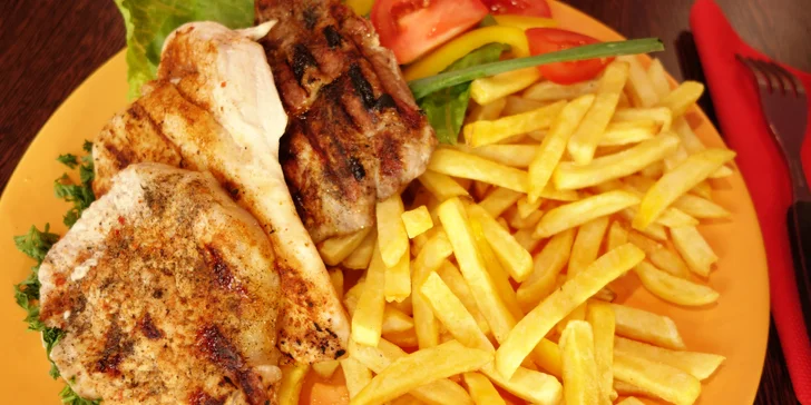600 g steaků s hranolky a omáčkou dle výběru v restauraci Patricie