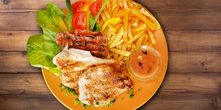600 g steaků s hranolky a omáčkou dle výběru v restauraci Patricie