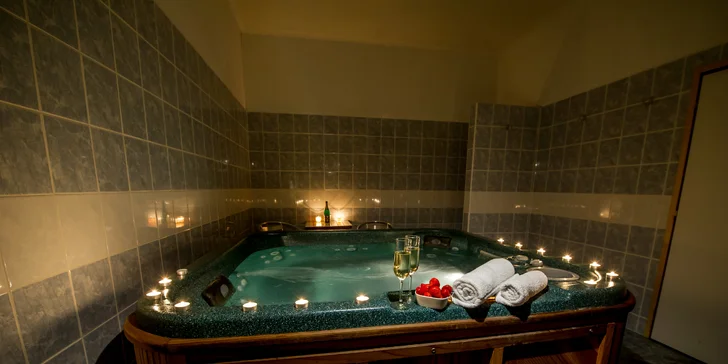 Relax v privátním wellness se saunou, vířivkou nebo obojím