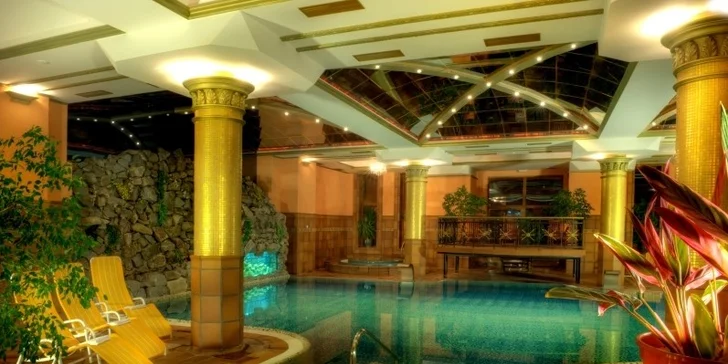 V cene kupónu máte voľný vstup do Grand Mountain Spa (4 druhy sáun, bazény, vírivka, relaxačná zóna s terapeutickým účinkom atď.)