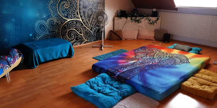 Tantrické masážní techniky se budete učit na pohodlné (a v zimě vyhřívané) matraci.
