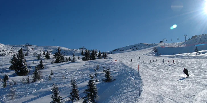 Lyžování v italských Alpách: 50 km sjezdovek a 3* hotel jen 60 m od lanovky