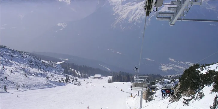 Lyžování v italských Alpách: 50 km sjezdovek a 3* hotel jen 60 m od lanovky