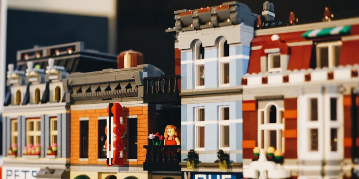 Zábava pro malé i velké: Pronájem exkluzivních sad LEGO®