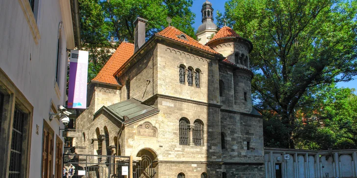 Během trasy objevíte v novém světle slavné synagogy, Starý židovský hřbitov, Pařížskou ulici, Rudolfinum i další významná místa Josefova.