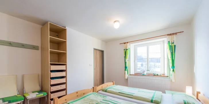 Pobyt v Jizerských horách: 3 dny se snídaní a privátním wellness a lahví vína