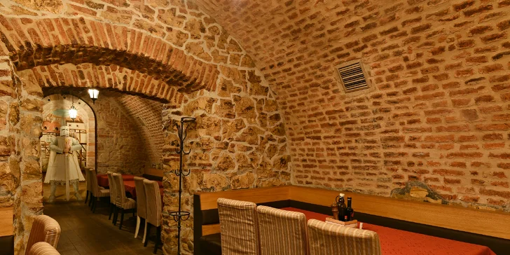 Italská dvojka: 2 pizzy plné ingrediencí a sleva na veškeré nápoje