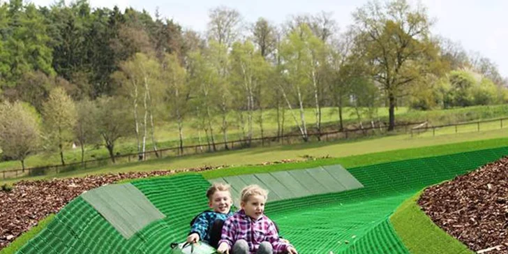 Celodenní rodinný vstup do Farmaparku Soběhrdy 1 + 1 zdarma