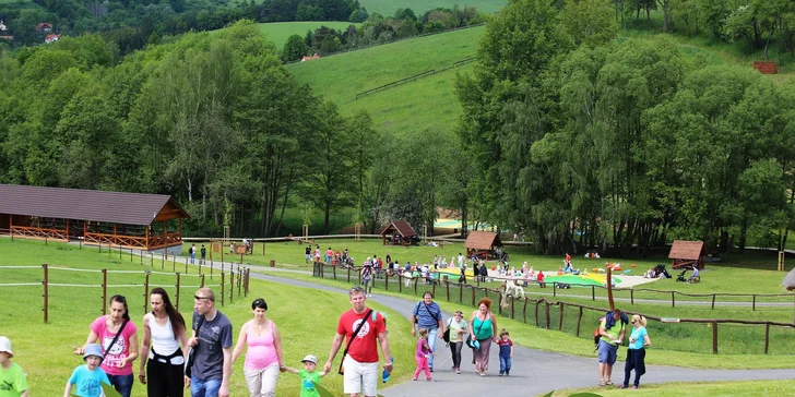 Celodenní rodinný vstup do Farmaparku Soběhrdy 1 + 1 zdarma