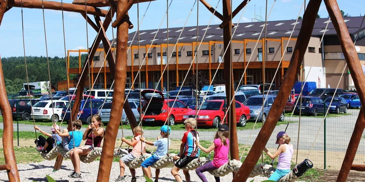 Celodenní rodinný vstup do Farmaparku Soběhrdy 1 + 1 zdarma