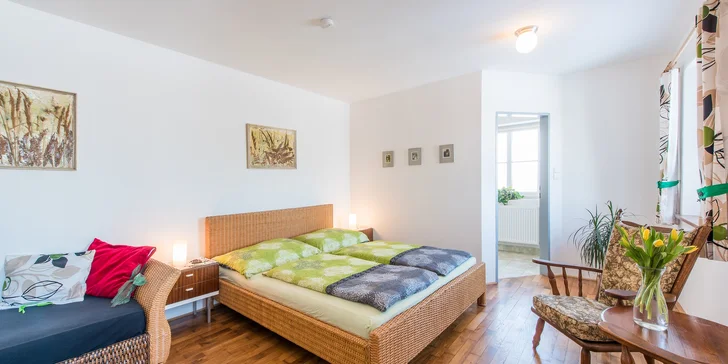 Pobyt v Jizerských horách: 3 dny se snídaní a privátním wellness a lahví vína