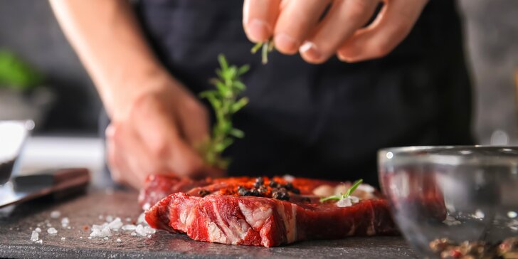Nechte si poradit od profíků: kurz vaření skvělých žeber, křídel a steaků