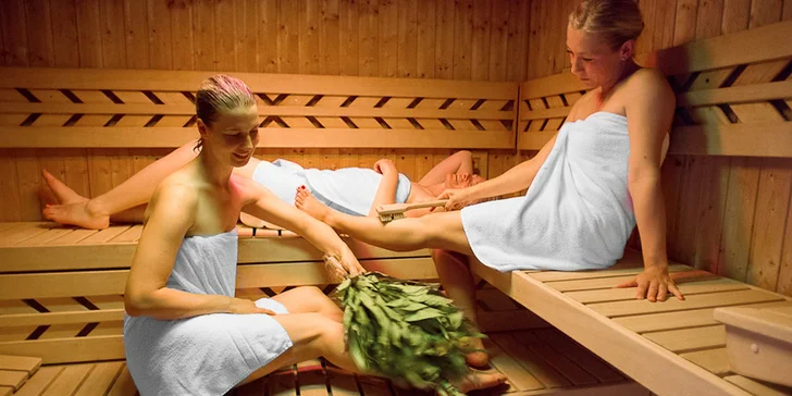 Pohodový pobyt v Jindřichově Hradci: polopenze, relax i bazén