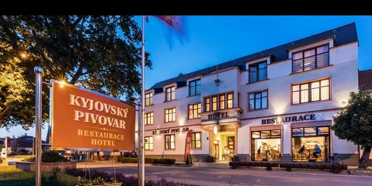 Relaxační pobyt v pivních lázních: koupel nebo neomezená konzumace piva a prohlídka pivovaru