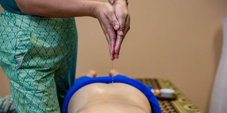 Thajské masáže dle výběru: 60minutová relaxace včetně aromaterapie