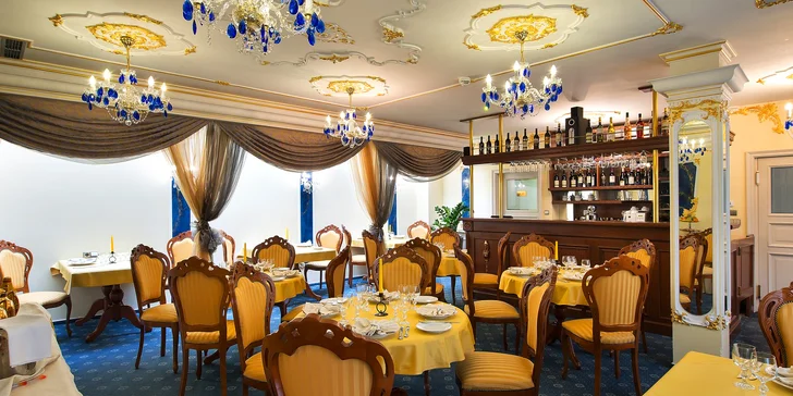 Večeře pro 2 v noblesním hotelu General: candát či medailonky a další chody