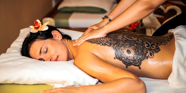 Thajské masáže v salonu Lotus v centru města: tradiční, kokosová i partnerská