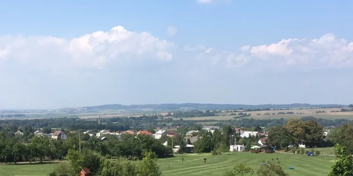 Zapracujte na odpalech: lekce golfu pro jednotlivce i rodiny v Holešově s možností ročního členství