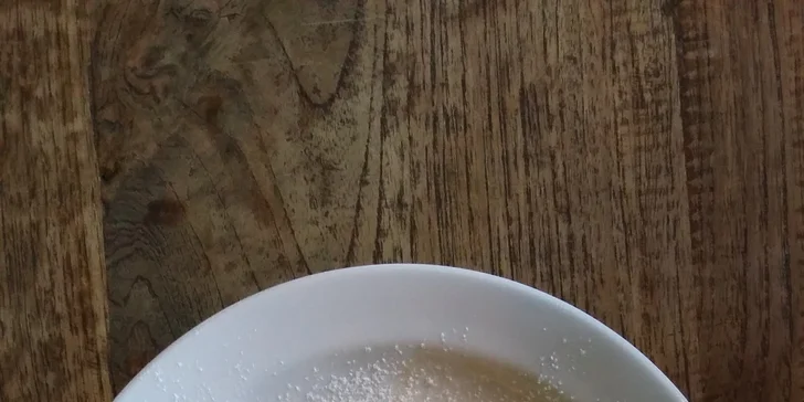 Tříchodové staročeské menu se svíčkovou nebo řízkem pro dvě osoby