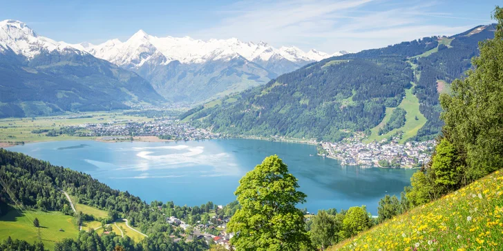 Za návštěvu stojí i kouzelné městečko Zell am See. 