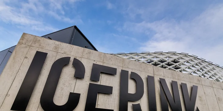 Icerink: výuka bruslení pro dospělé