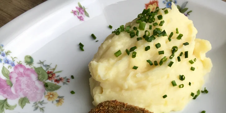 Dárkový voucher na cokoli z menu oceňované venkovské restaurace