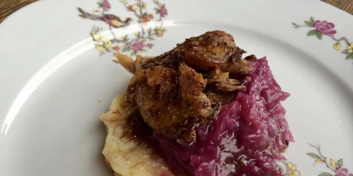Dárkový voucher na cokoli z menu oceňované venkovské restaurace