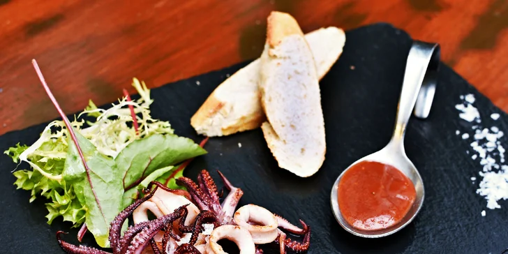 6chodové menu v La Bodeguita del Medio: losos, kalamáry i flank steak