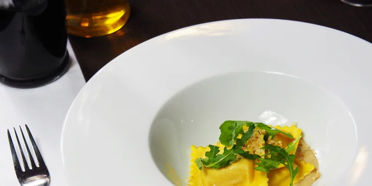 Degustační zážitek: 5chodové menu pro dva s výhledem na Brno