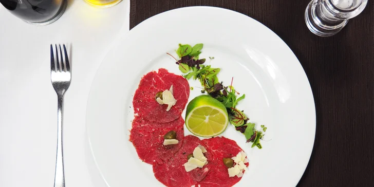 Degustační zážitek: 5chodové menu pro dva s výhledem na Brno