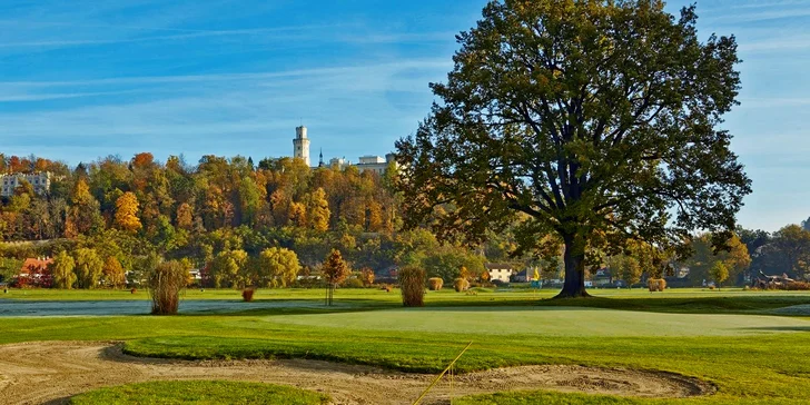 Jednodenní nebo dvoudenní kurz golfu v luxusním Golf Resortu Hluboká